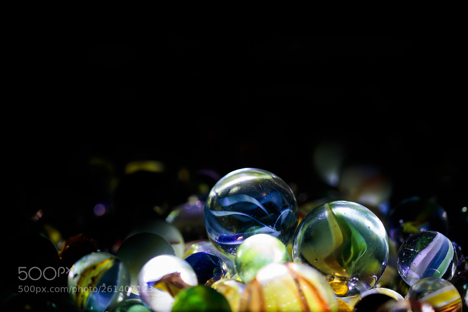 Canon EOS 80D sample photo. Light marbles photography