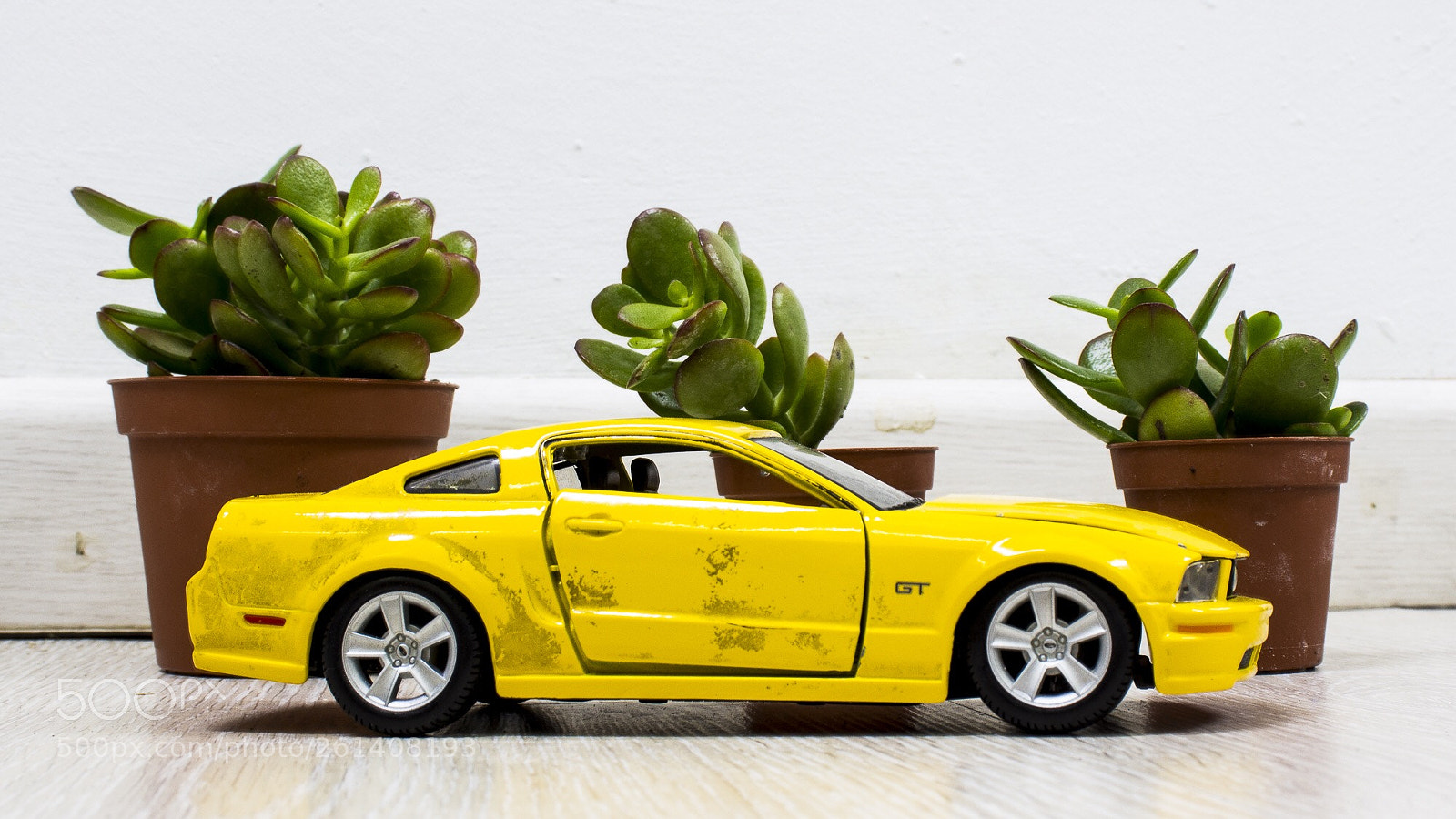 Canon EOS 100D (EOS Rebel SL1 / EOS Kiss X7) sample photo. Mustang photography