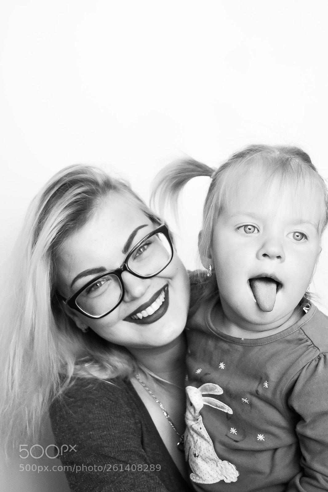 Nikon D3100 sample photo. Sisters photography