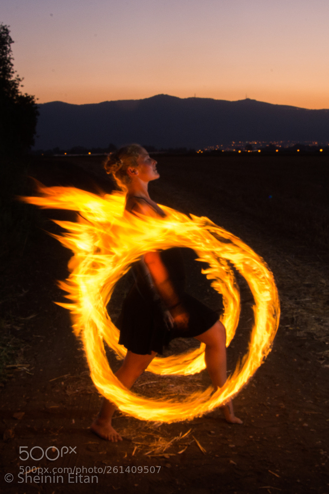 Nikon D610 sample photo. Fire photography