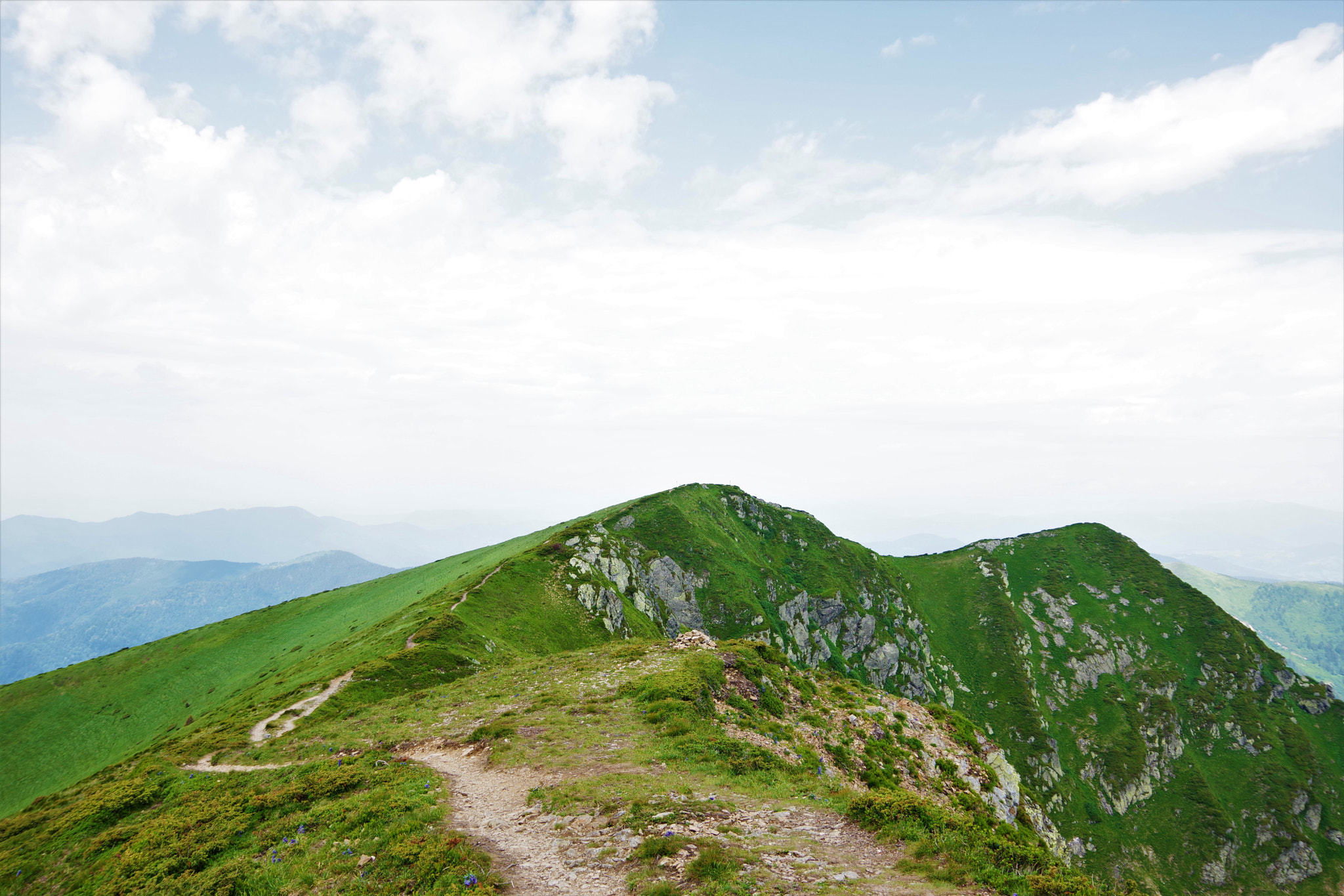Pentax K-70 sample photo. Green peak photography