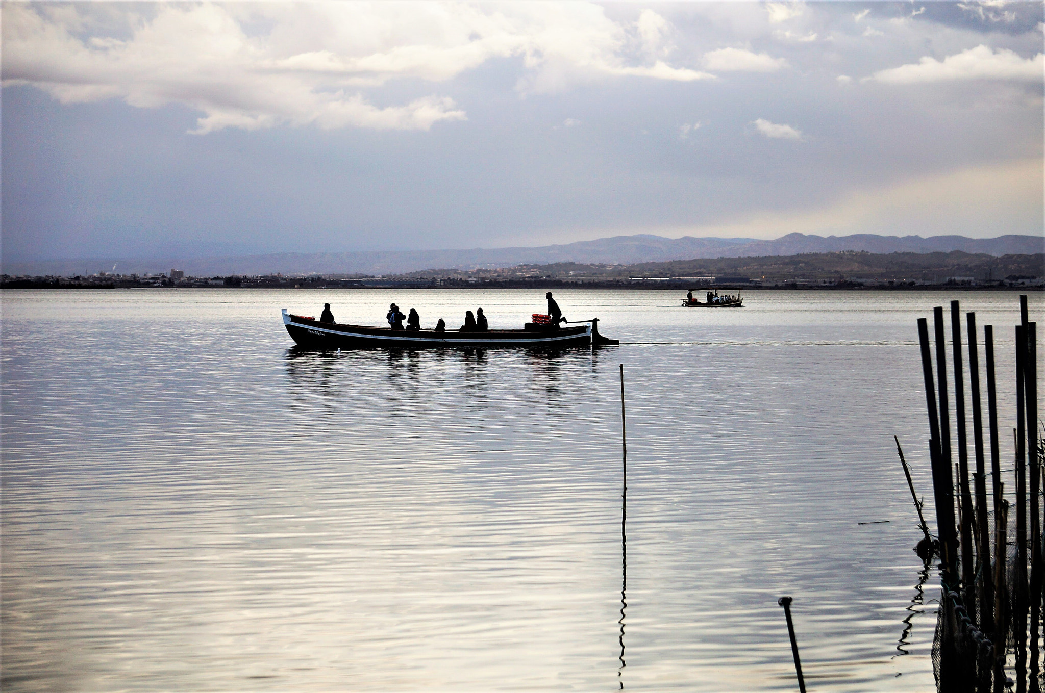 Sony Alpha NEX-5T sample photo. Es fa de nit a  l'albufera de valència photography