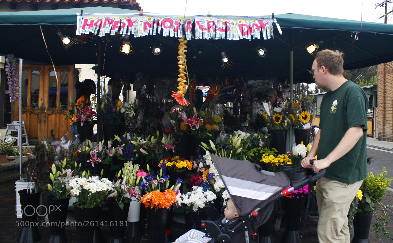 Canon EOS 30D sample photo. Shopping for flowers on photography