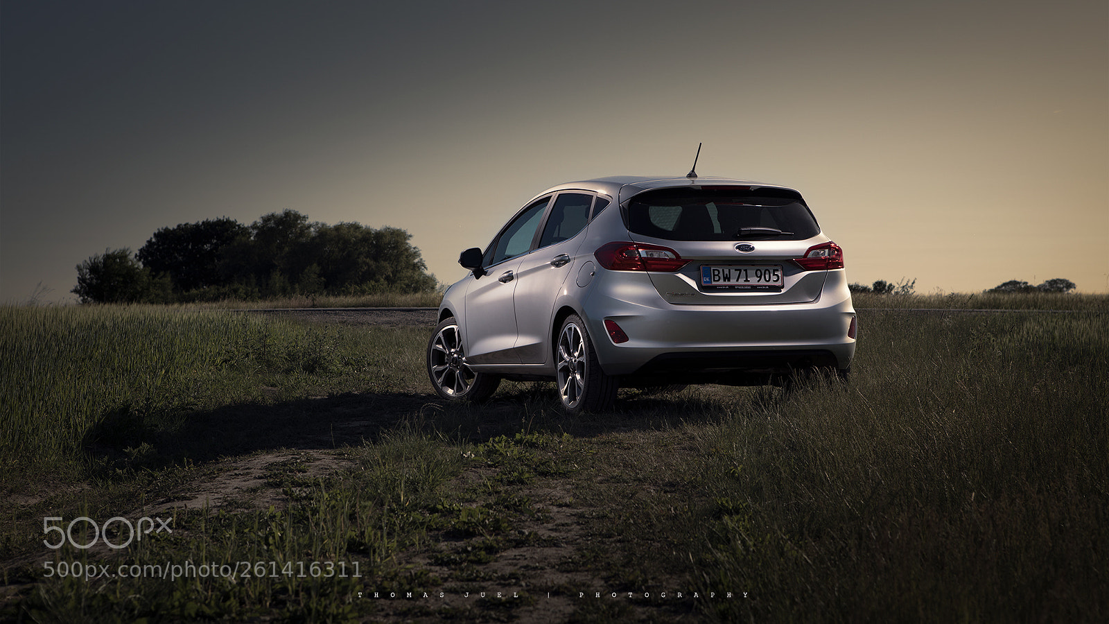 Canon EOS 5D Mark IV sample photo. Ford fiesta photography