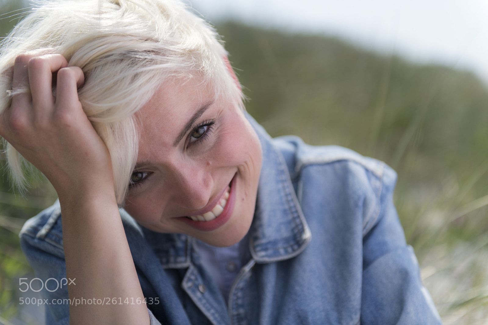 Nikon D5 sample photo. Outdoor flash - model photography