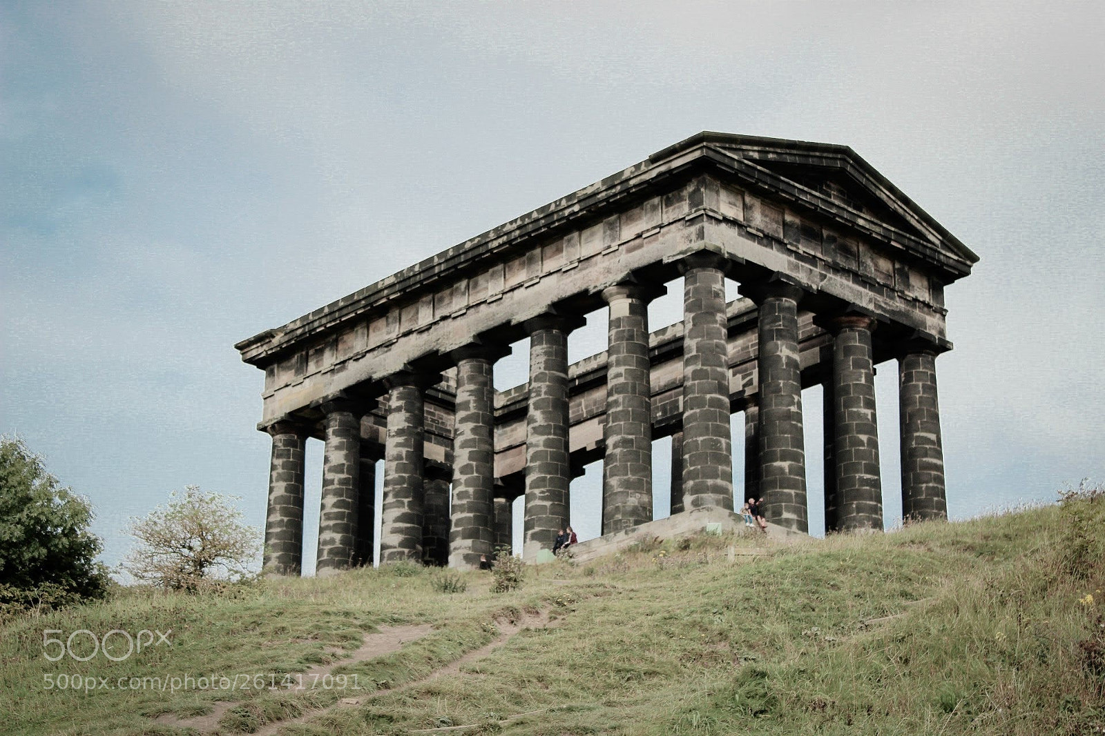 Canon EOS 1300D (EOS Rebel T6 / EOS Kiss X80) sample photo. Penshaw monument photography