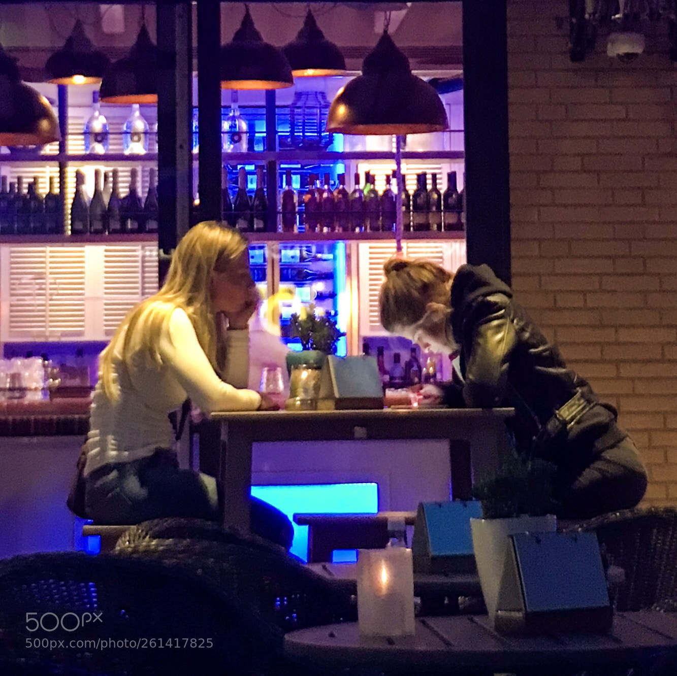 Apple iPhone 7 Plus sample photo. ’friends’ photography