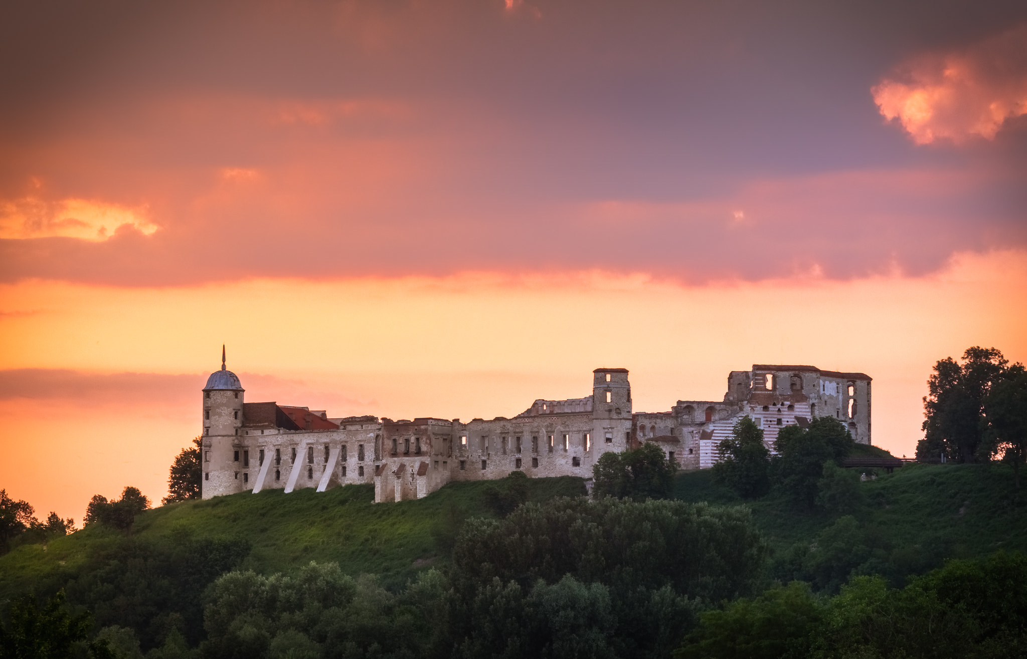 Olympus PEN E-PL6 sample photo. Castle in janowiec photography