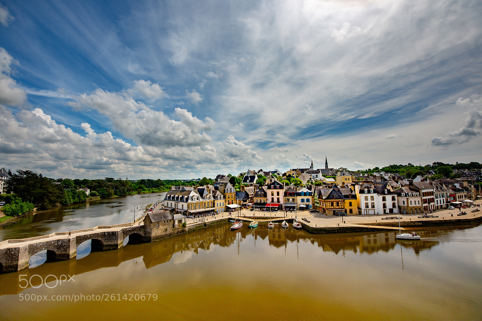Canon EOS 6D sample photo. Old town aurey photography