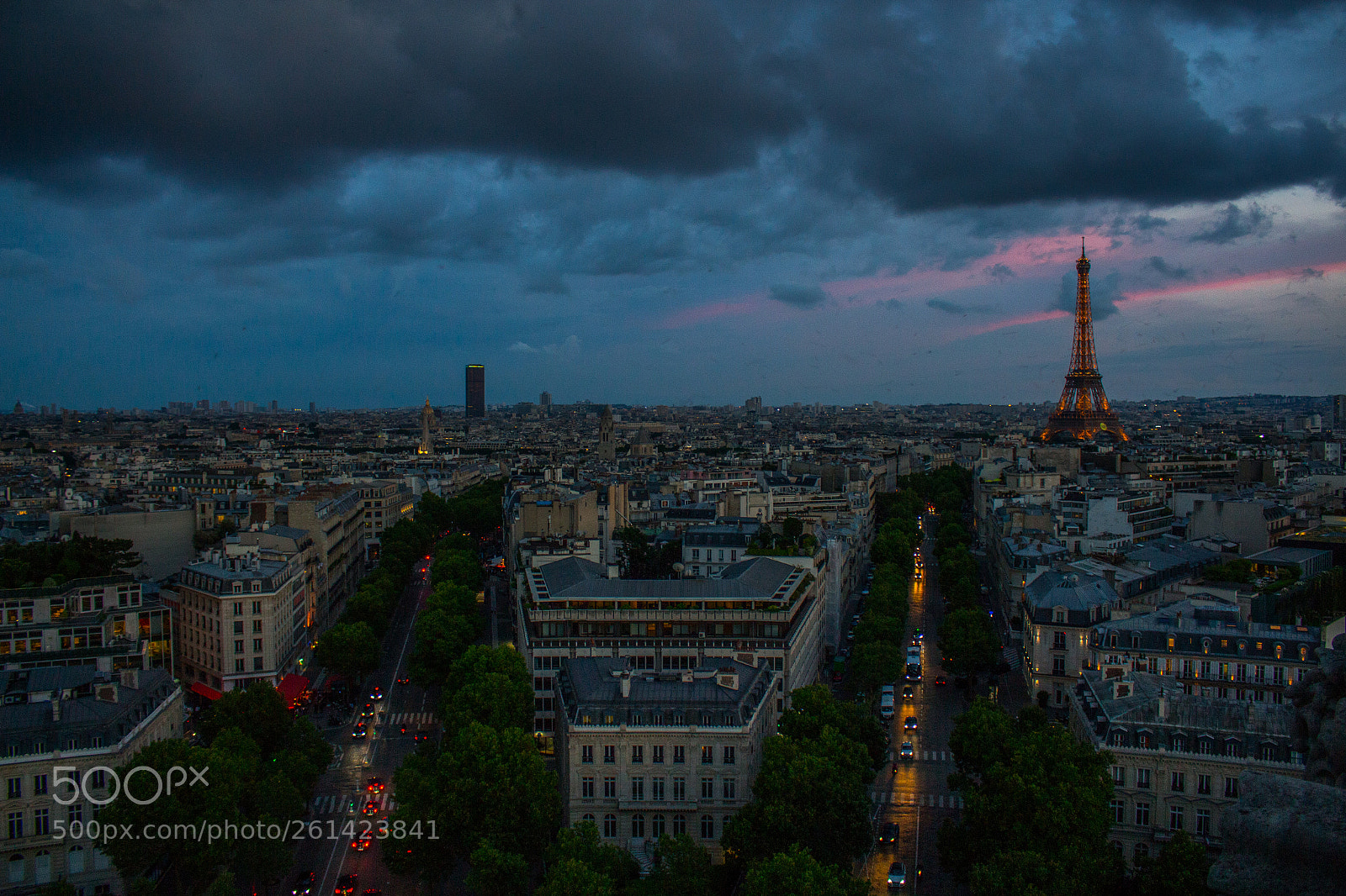Canon EOS 700D (EOS Rebel T5i / EOS Kiss X7i) sample photo. Paris at dusk photography