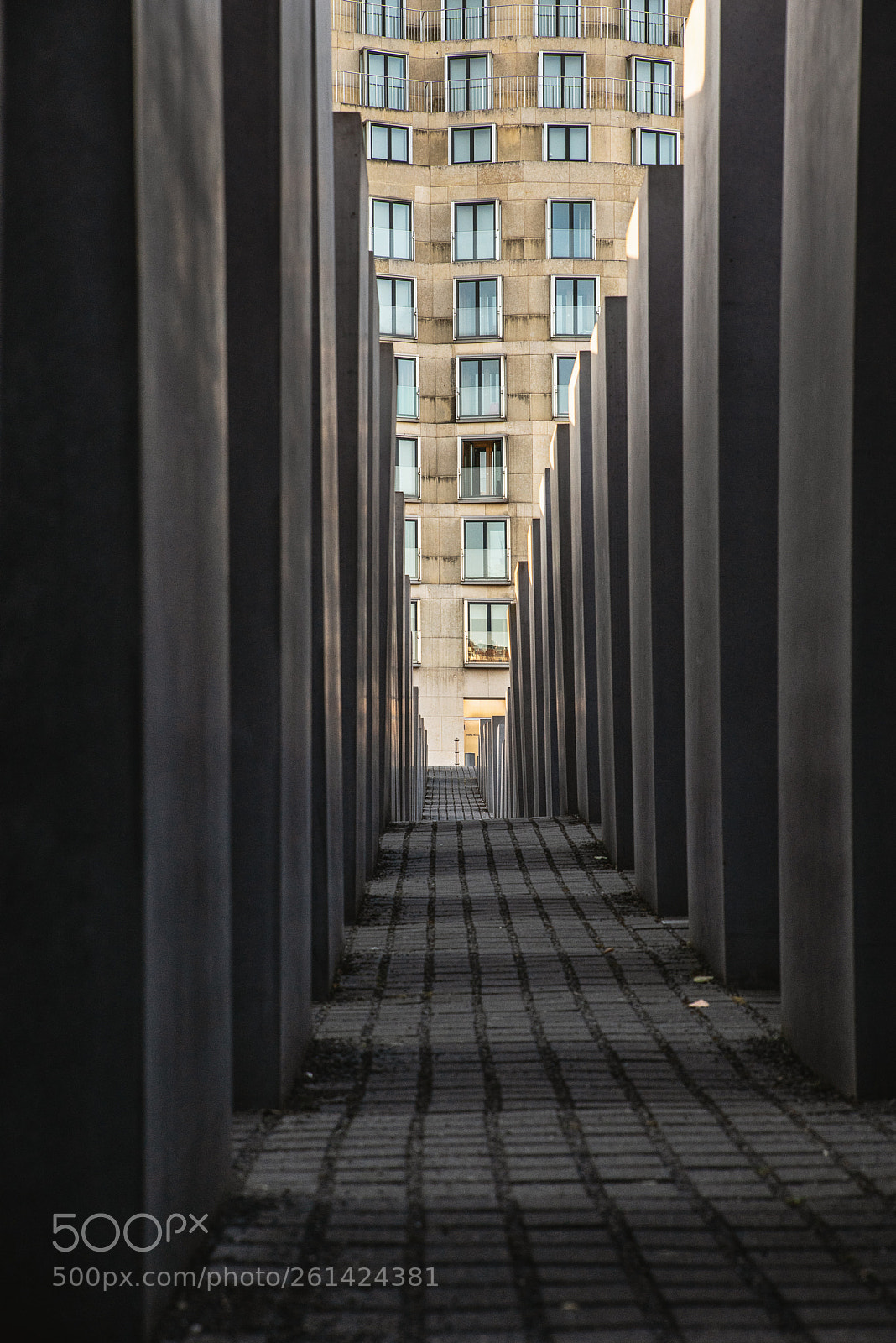 Sony a7R sample photo. Denkmal photography