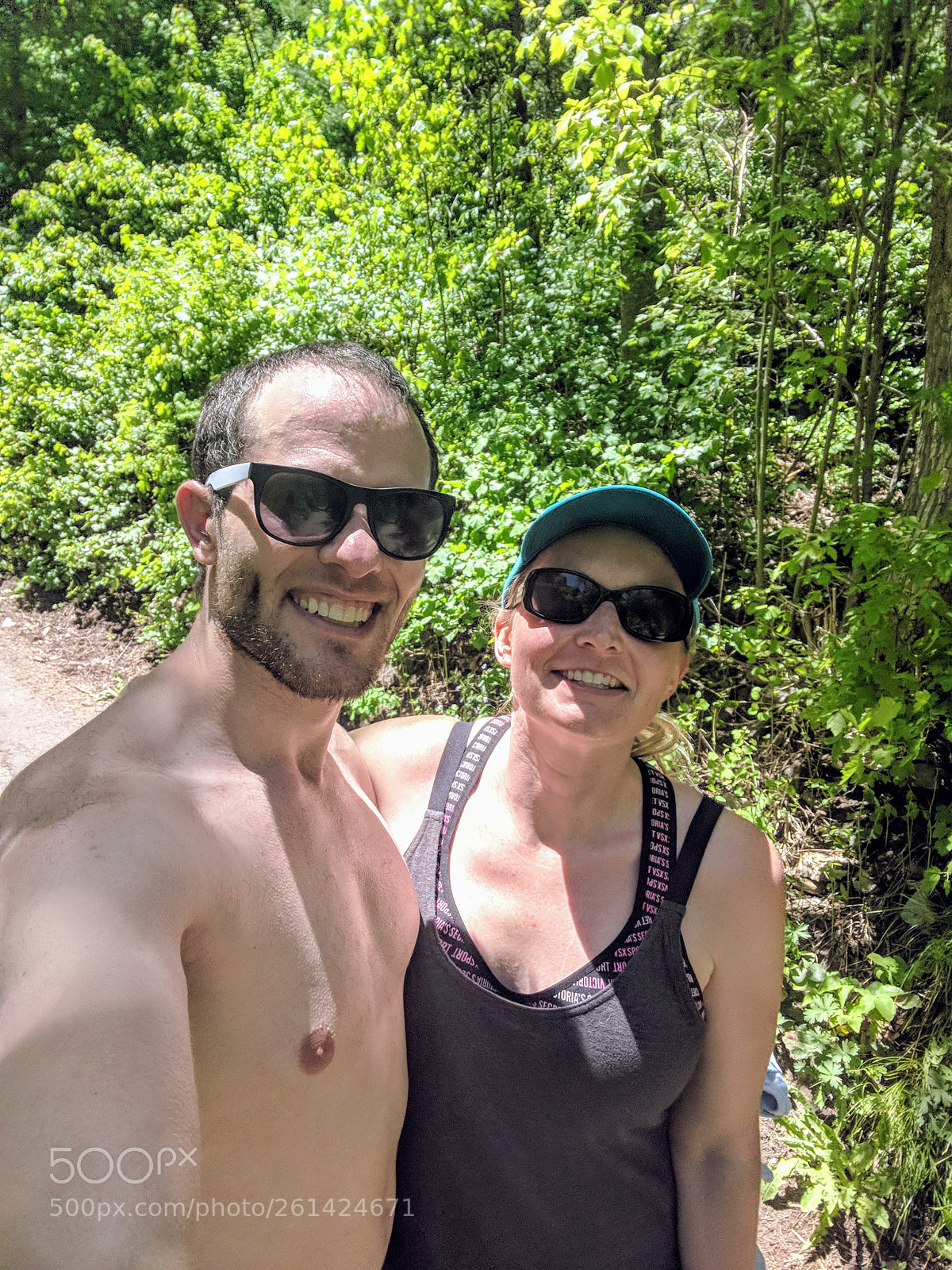 Google Pixel 2 sample photo. Chris & sara hiking photography