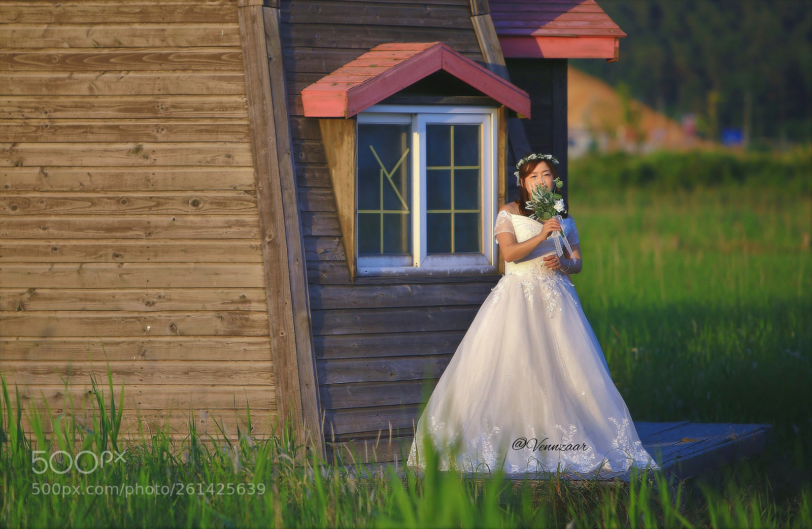 Canon EOS 6D sample photo. Lady in white photography