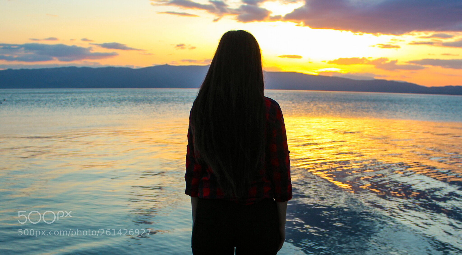Canon EOS 1200D (EOS Rebel T5 / EOS Kiss X70 / EOS Hi) sample photo. Enjoying sunset photography