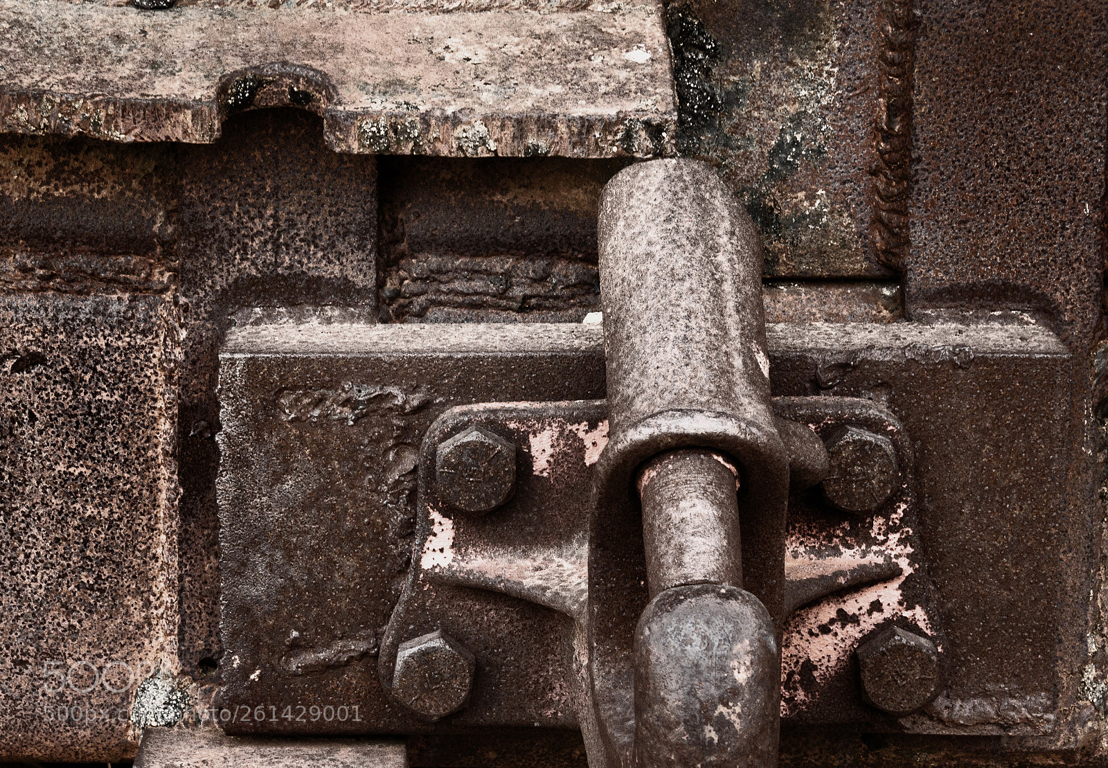 Canon EOS 7D Mark II sample photo. Rusty photography