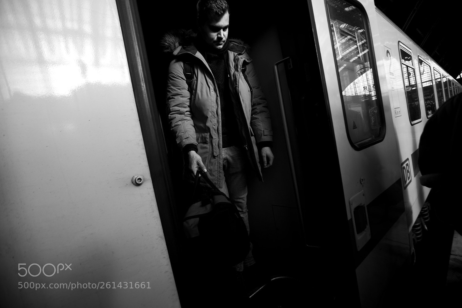 Canon EOS 5D Mark IV sample photo. Cologne train station photography