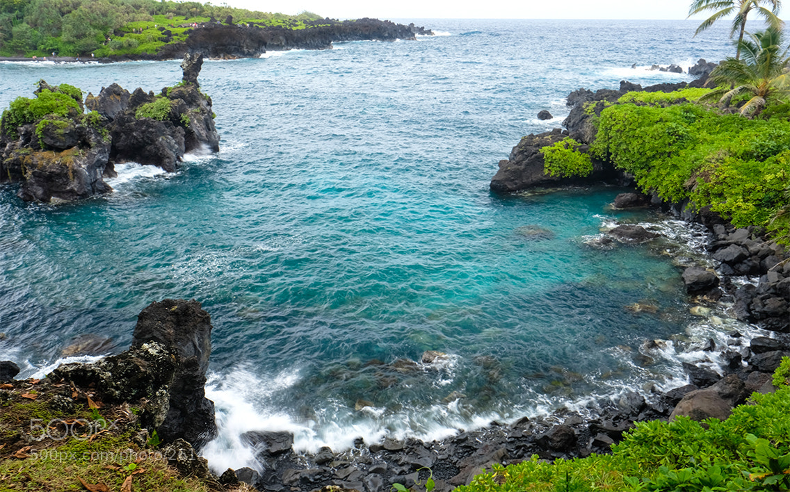 Fujifilm X-Pro2 sample photo. Rocky shore photography