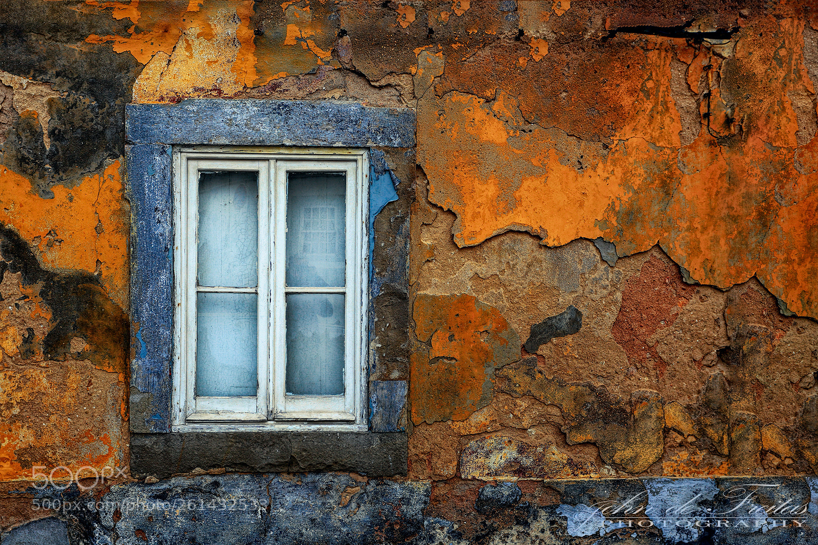 Canon EOS 5D Mark II sample photo. Rusty wall photography
