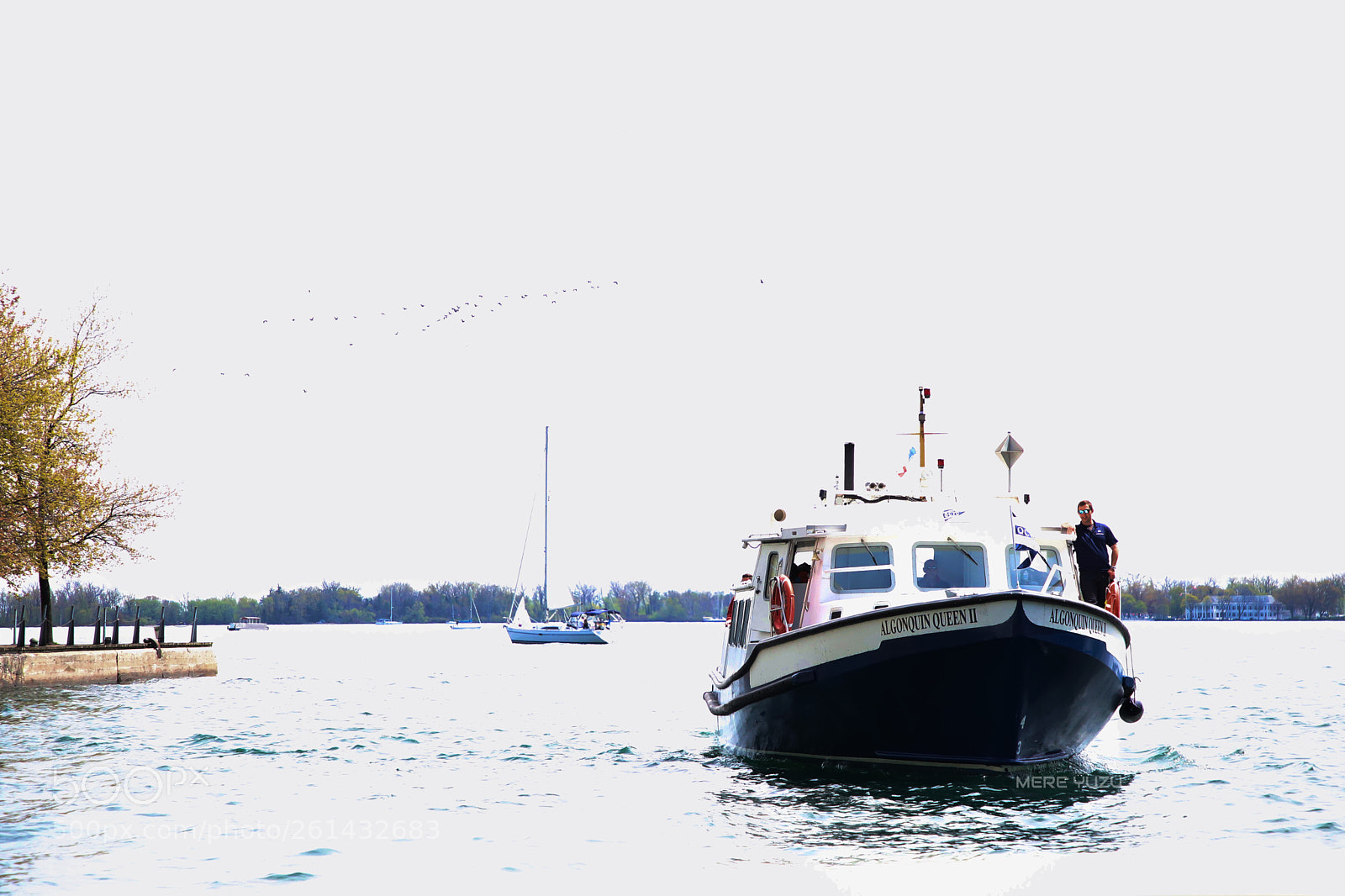Canon EOS 6D Mark II sample photo. Water taxi photography