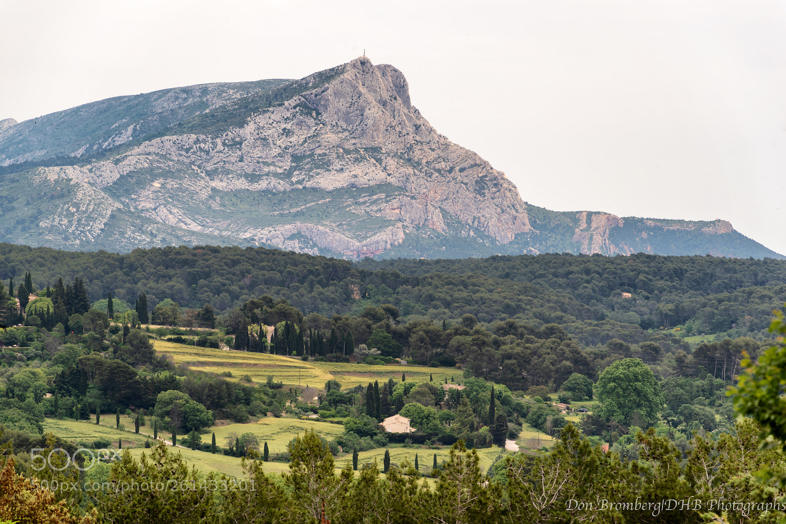 Nikon D750 sample photo. Mont sainte-victoire 1 photography