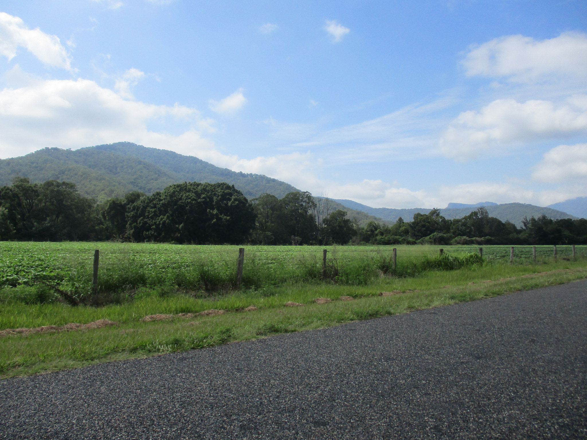 Canon IXUS 185 sample photo. Escape to the country photography