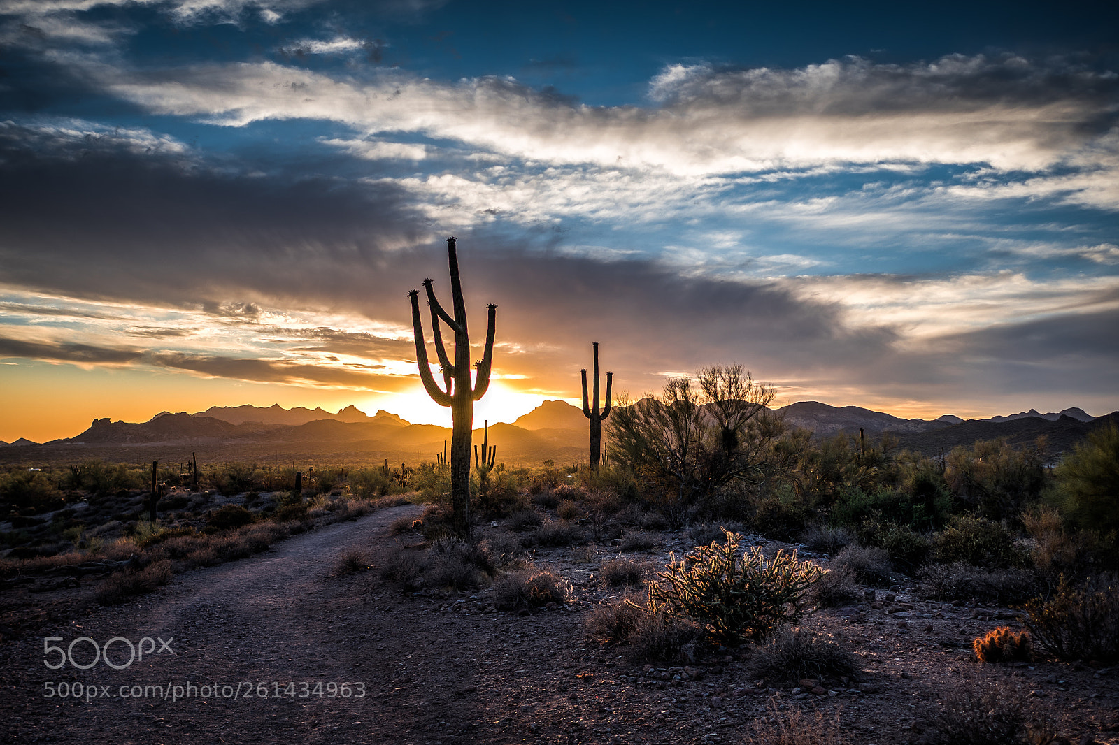 Panasonic Lumix DMC-GH4 sample photo. Superstition mountain photography