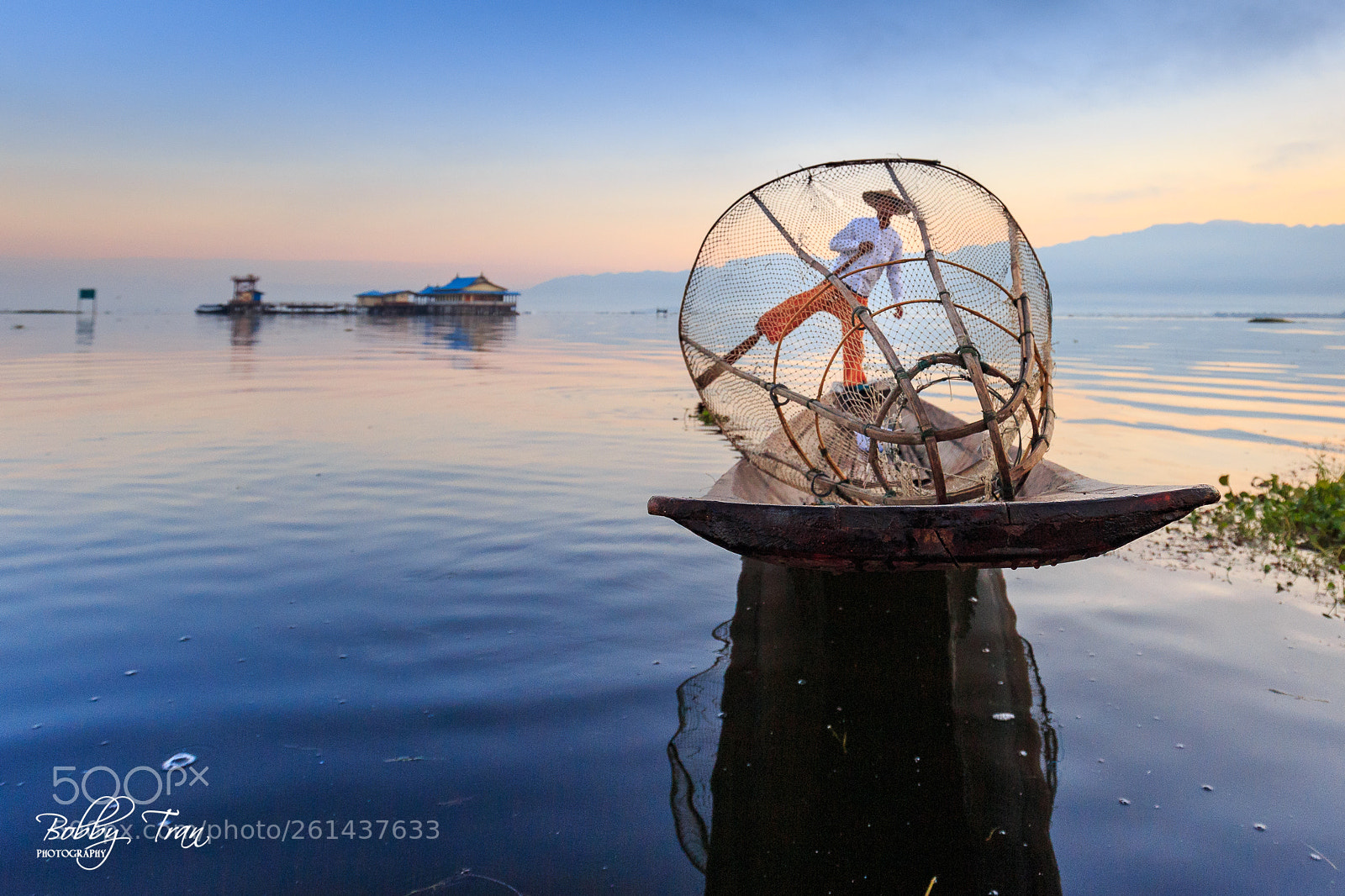 Canon EOS 6D sample photo. Fisher man in inle photography