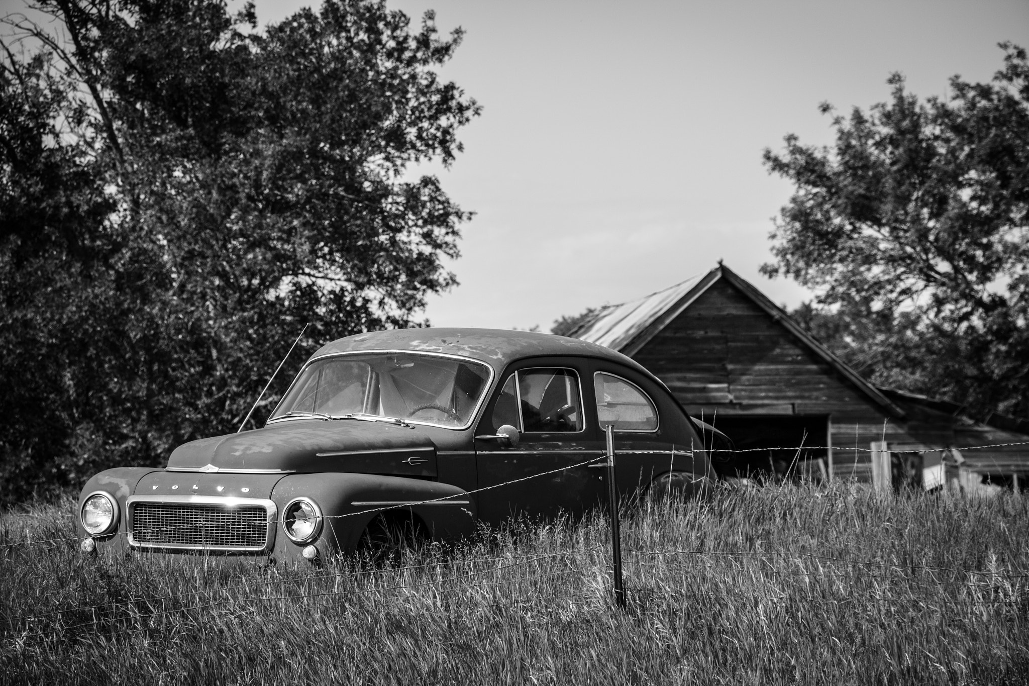 Canon EOS 650D (EOS Rebel T4i / EOS Kiss X6i) sample photo. Car n' barn photography