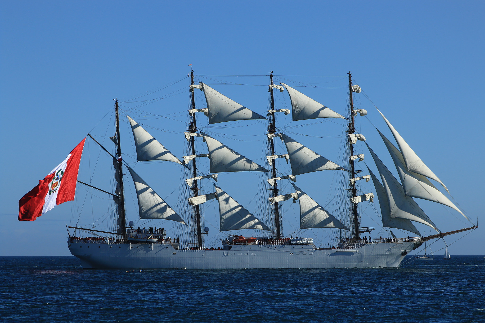 Canon EF 75-300mm f/4-5.6 USM sample photo. Velas latinoamérica 2018 - valparaíso, chile photography