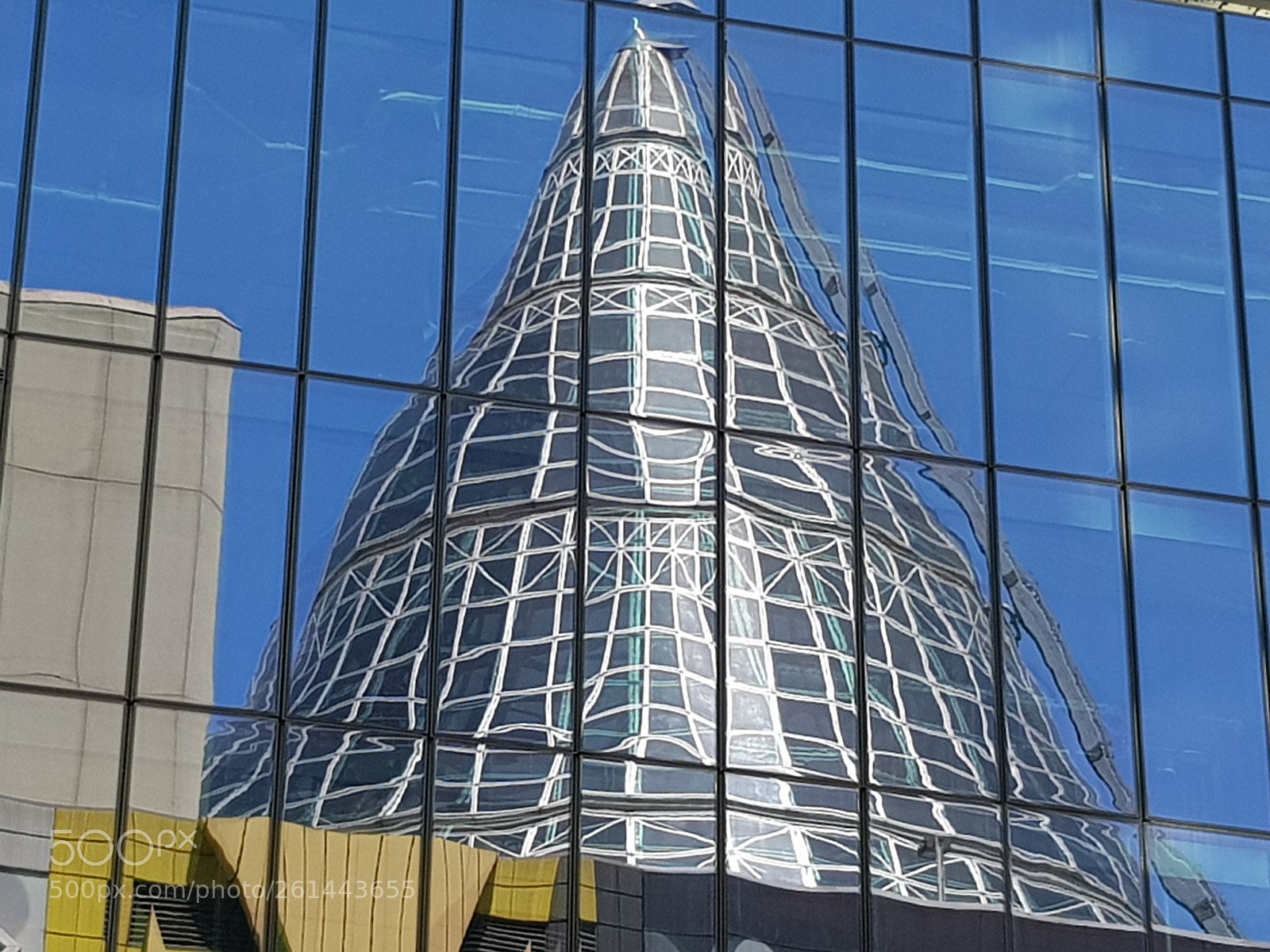 Samsung Galaxy S8 sample photo. Melbourne central reflective photography