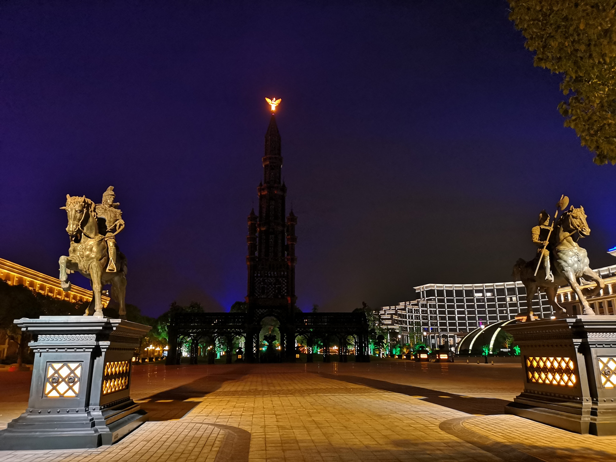 HUAWEI P20 Pro sample photo. Night photography