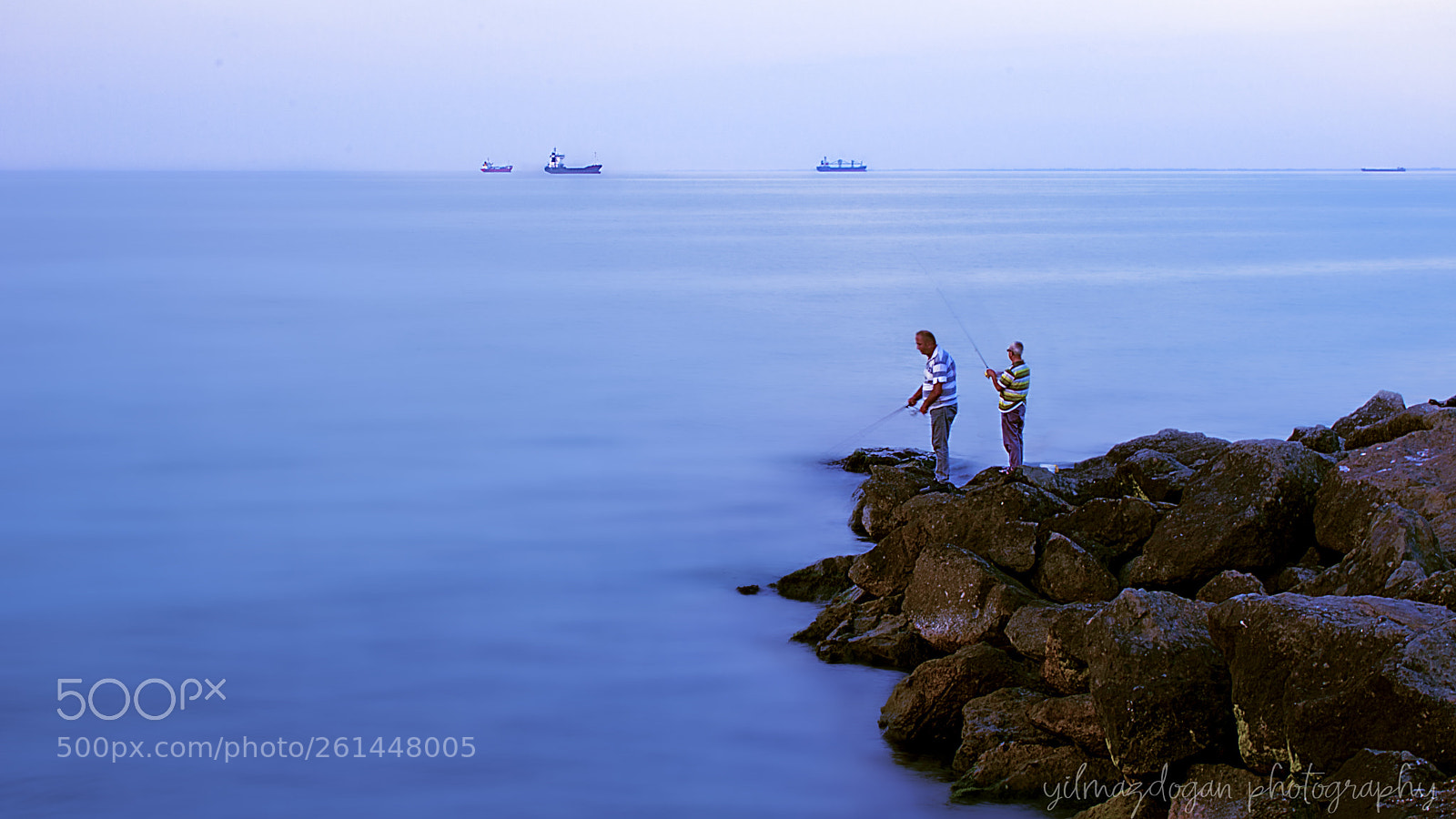 Canon EOS 750D (EOS Rebel T6i / EOS Kiss X8i) sample photo. Sea and people photography