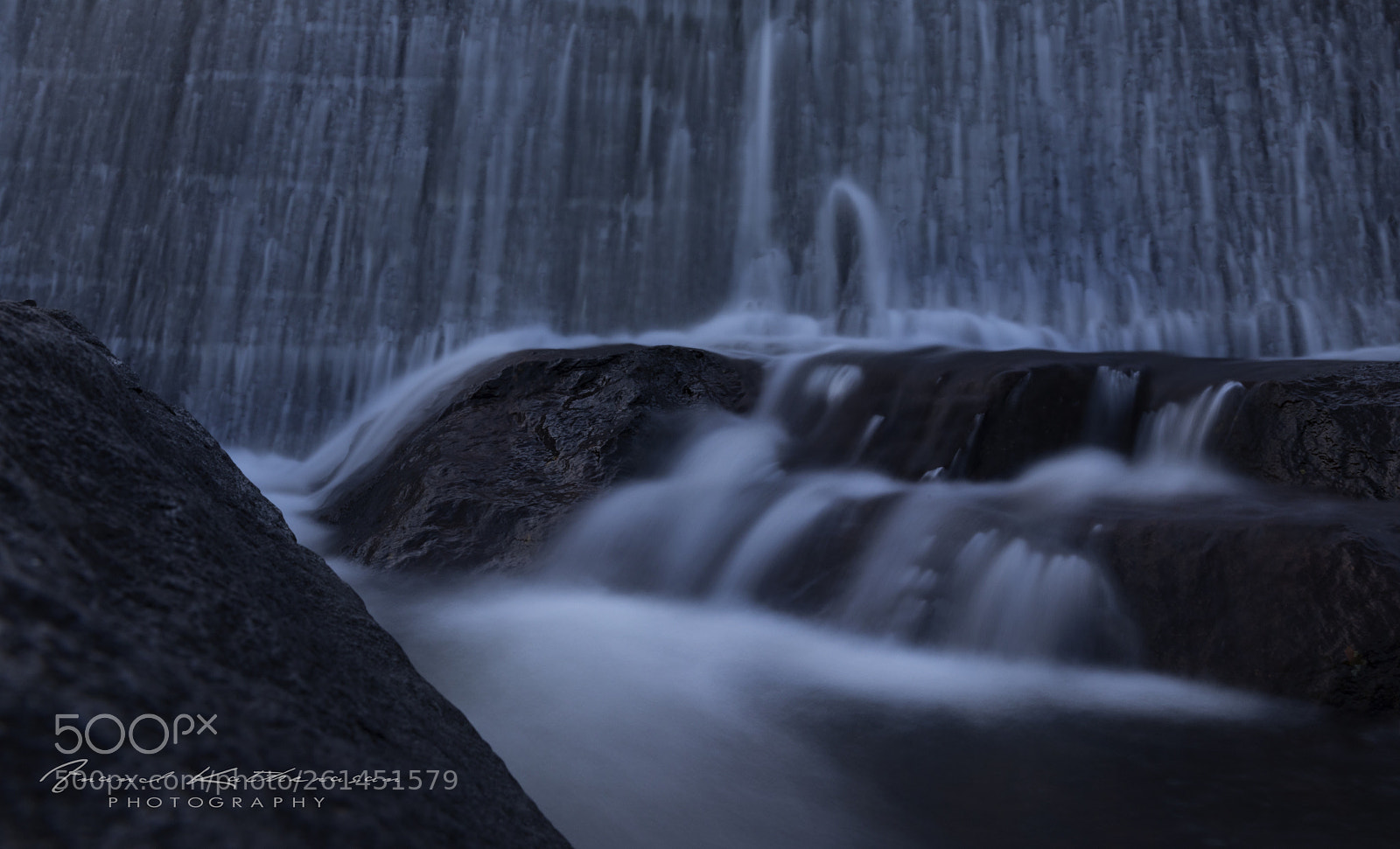 Canon EOS 5D Mark IV sample photo. Silky photography