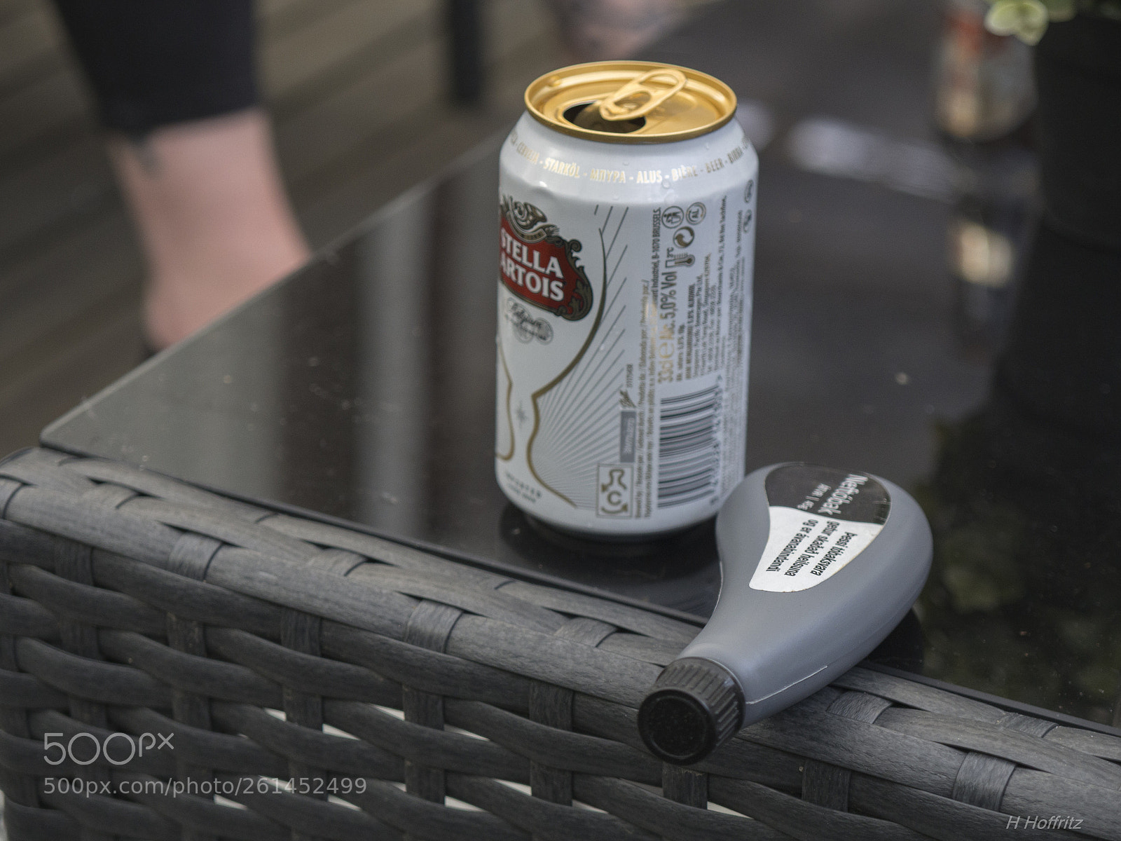 Olympus OM-D E-M10 sample photo. Beer and snuff photography