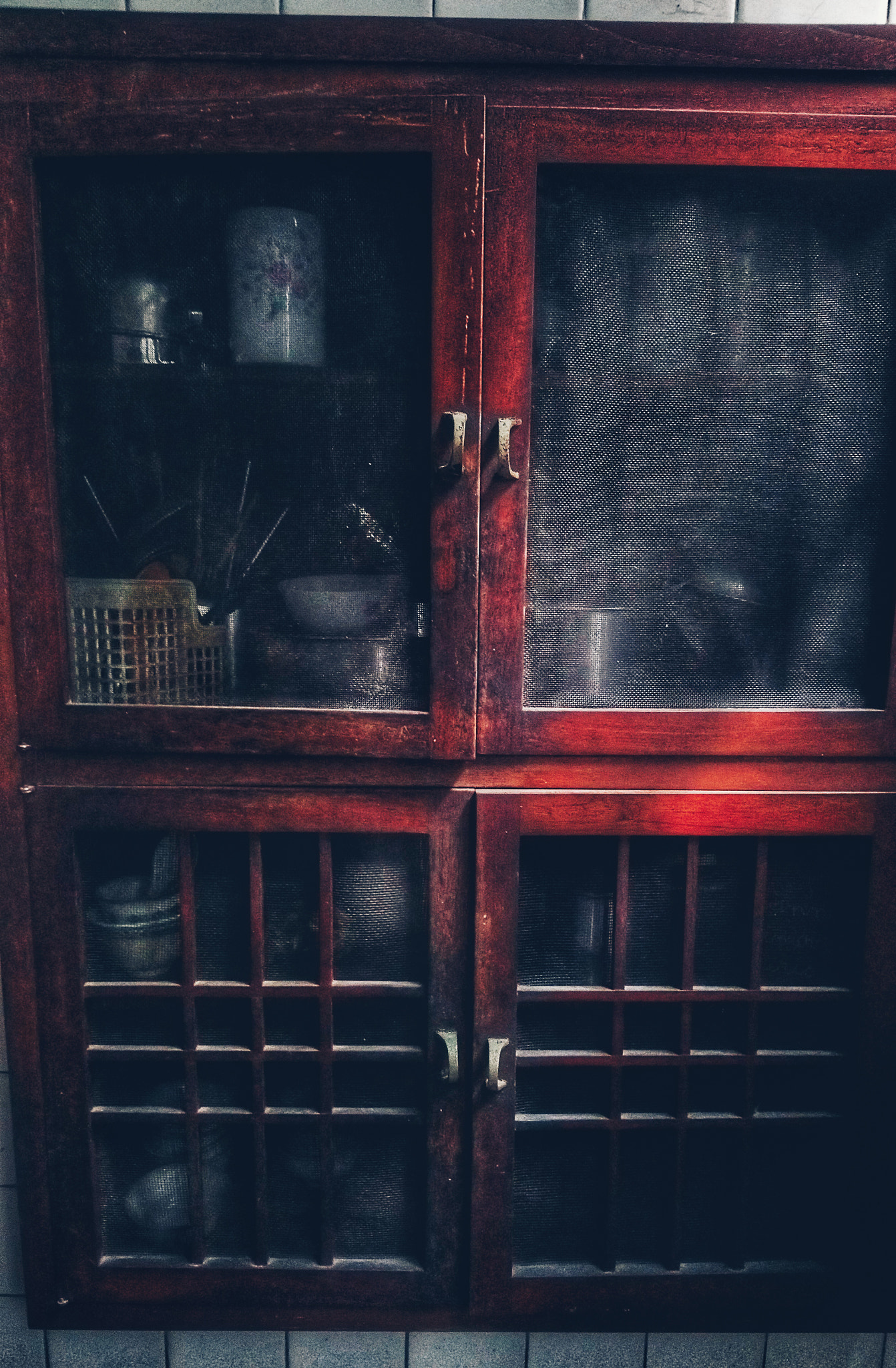 Sony Xperia XA1 Ultra sample photo. Old cabinet photography