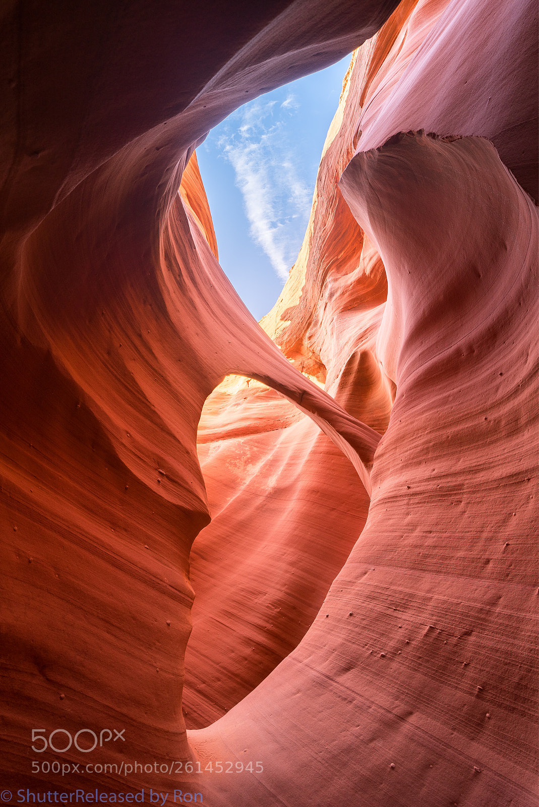 Sony a7R III sample photo. The curve spectrum photography