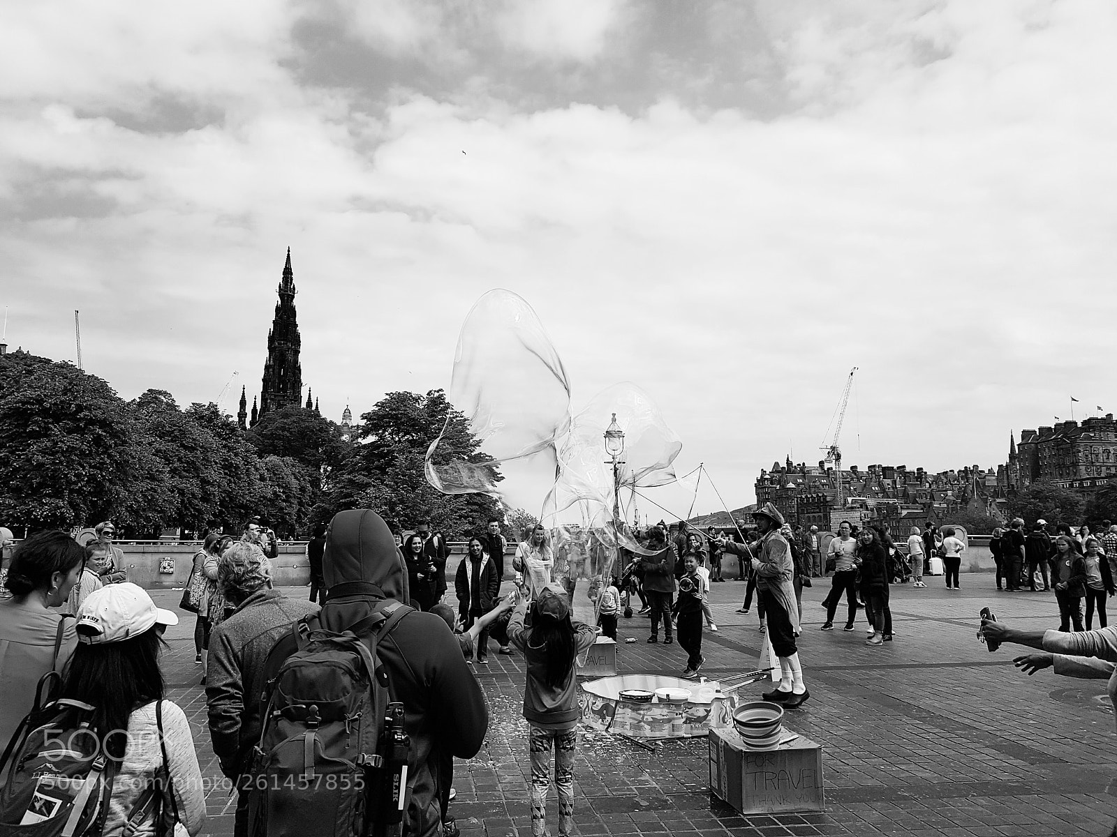 Samsung Galaxy S7 Edge sample photo. Street bubbles photography