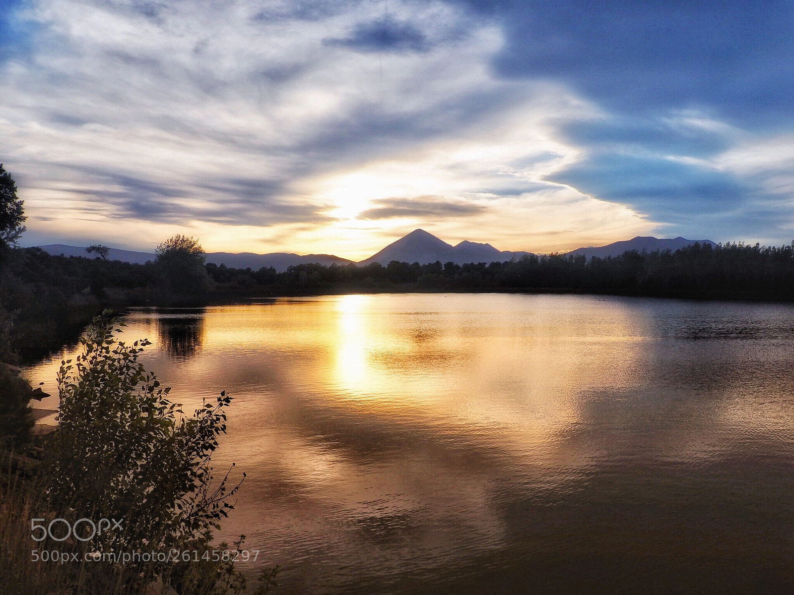Olympus OM-D E-M10 sample photo. Sunset photography