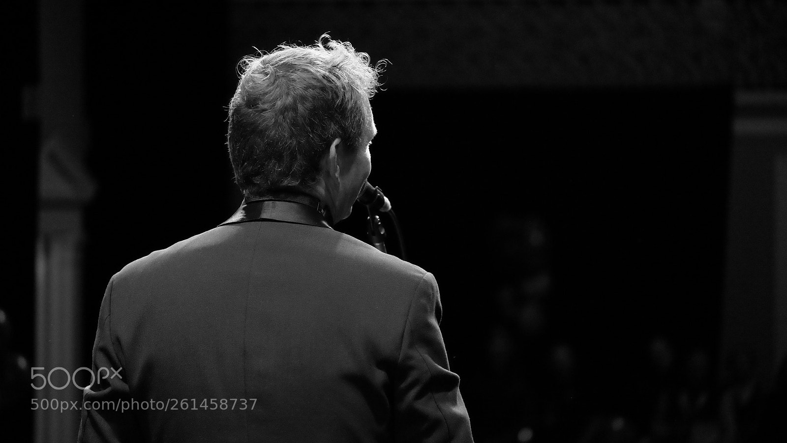 Fujifilm X-T1 sample photo. Speech rehearsal? photography