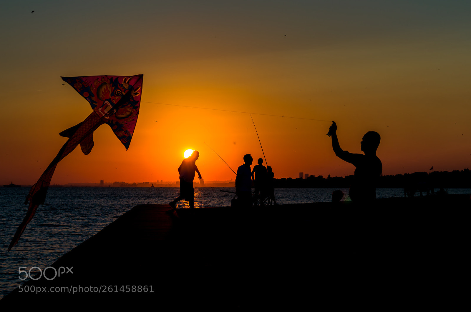 Nikon D3200 sample photo. Silhouettes of people enjoying photography