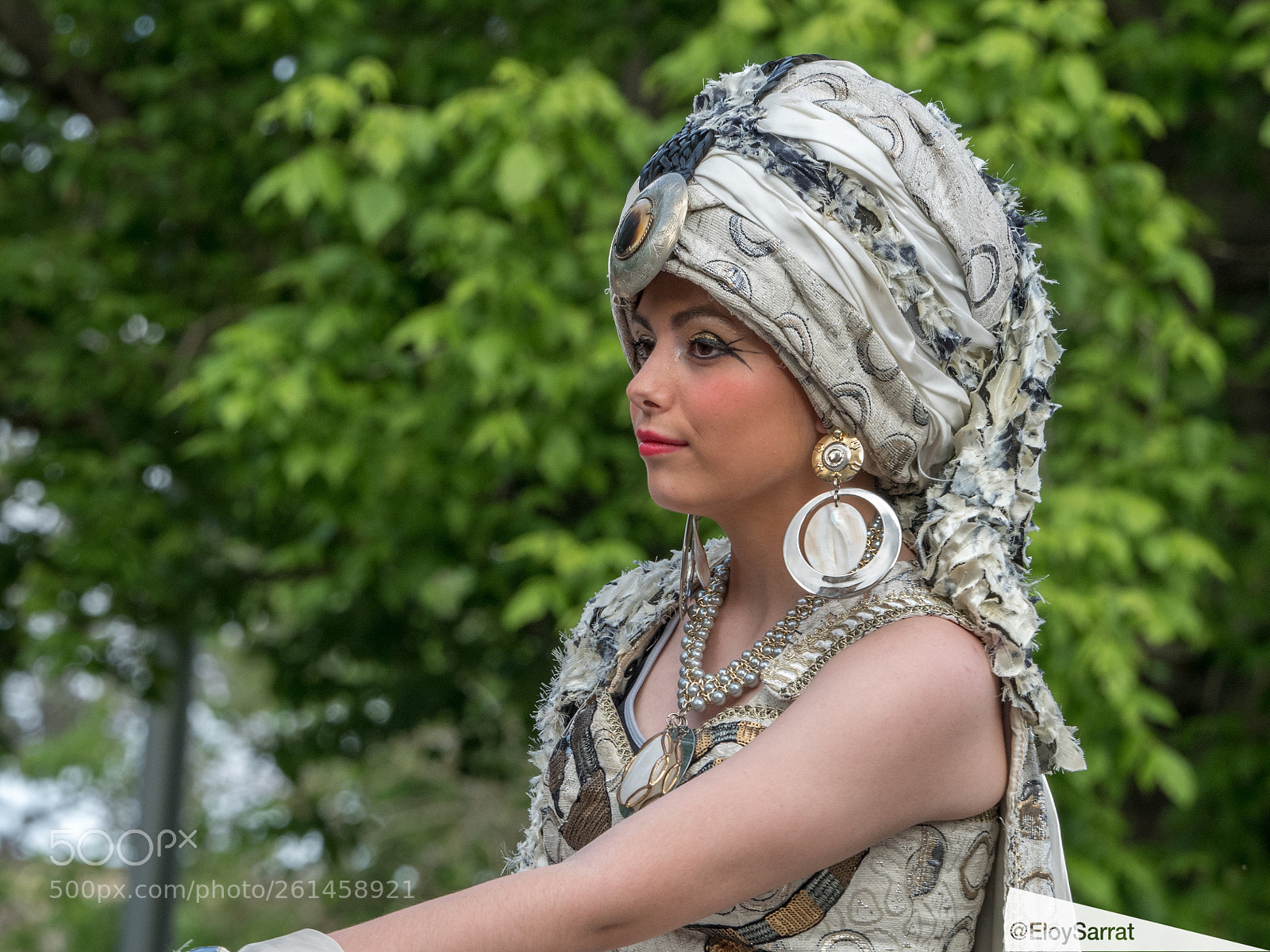 Olympus OM-D E-M5 II sample photo. Festa major de lleida photography