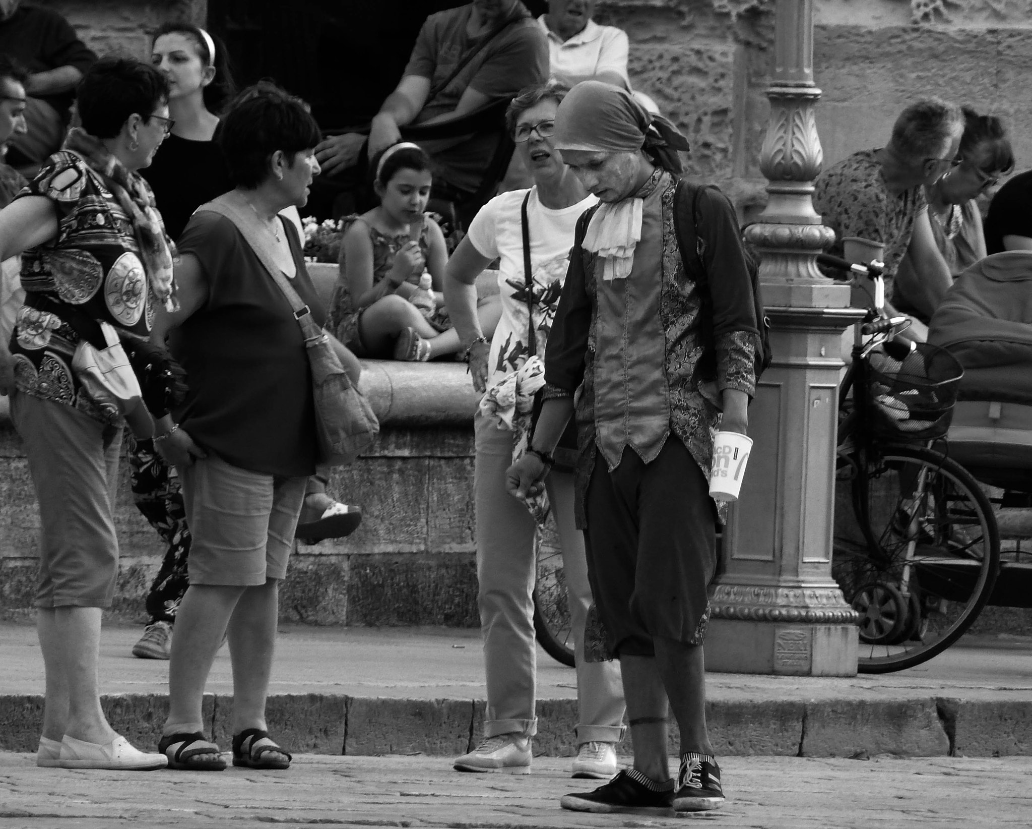 Leica V-Lux 4 sample photo. Ridi pagliaccio photography