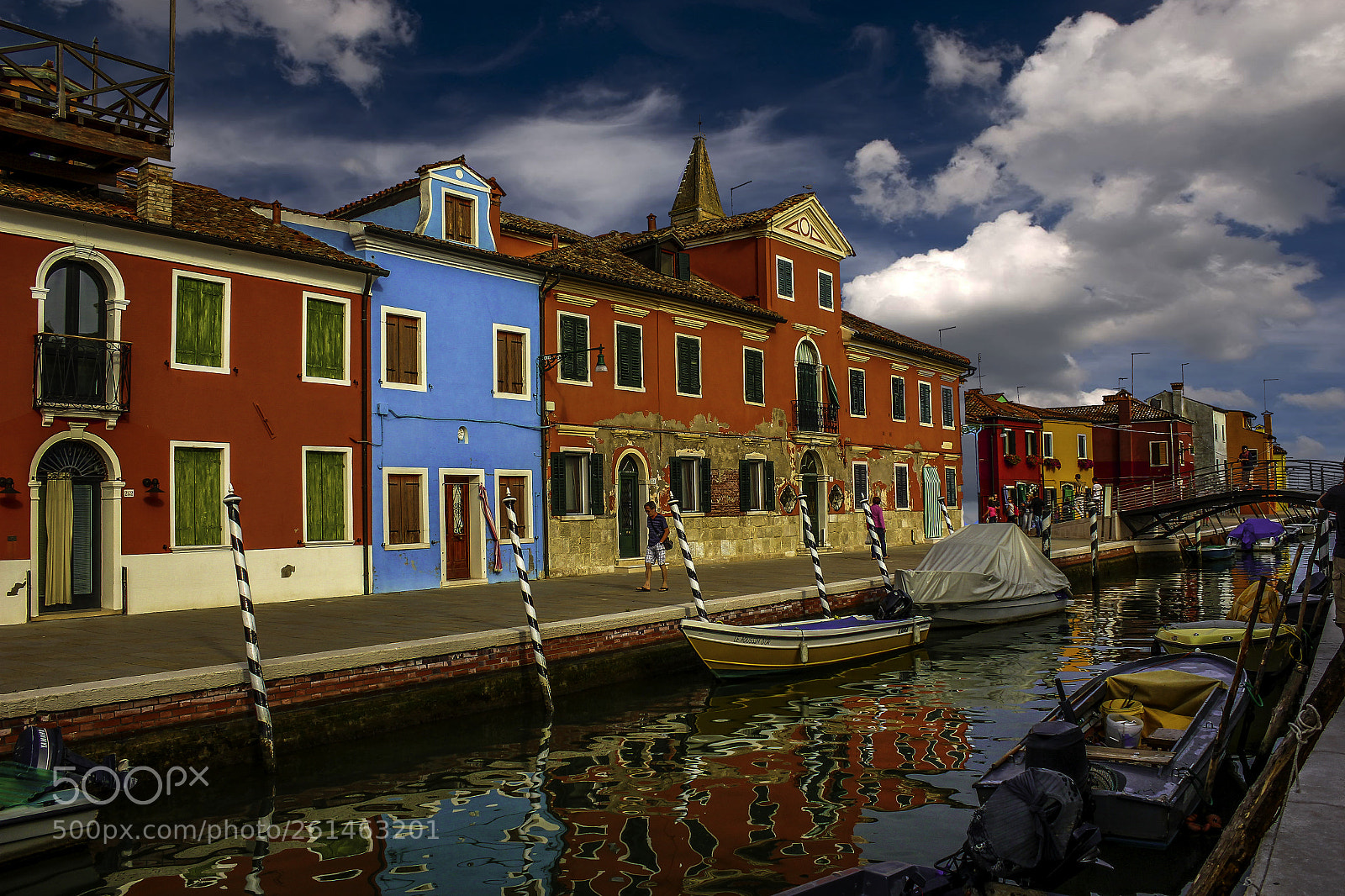 Canon EOS 550D (EOS Rebel T2i / EOS Kiss X4) sample photo. Burano streets photography