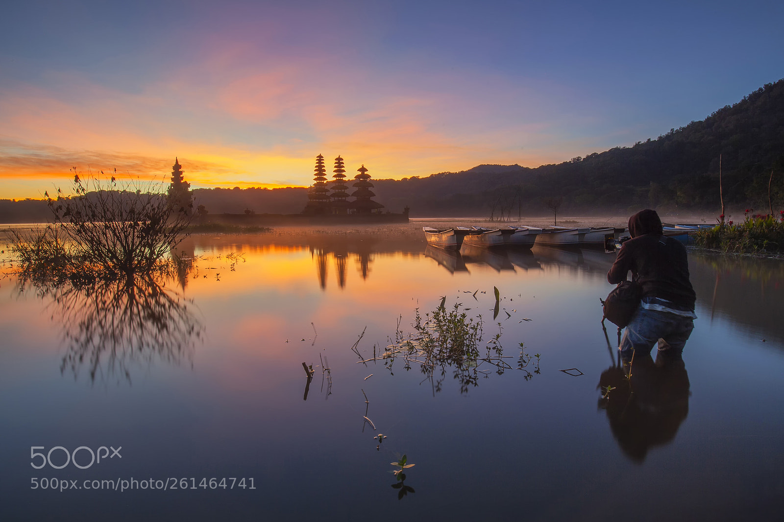 Canon EOS 5D Mark II sample photo. Morning reflection photography