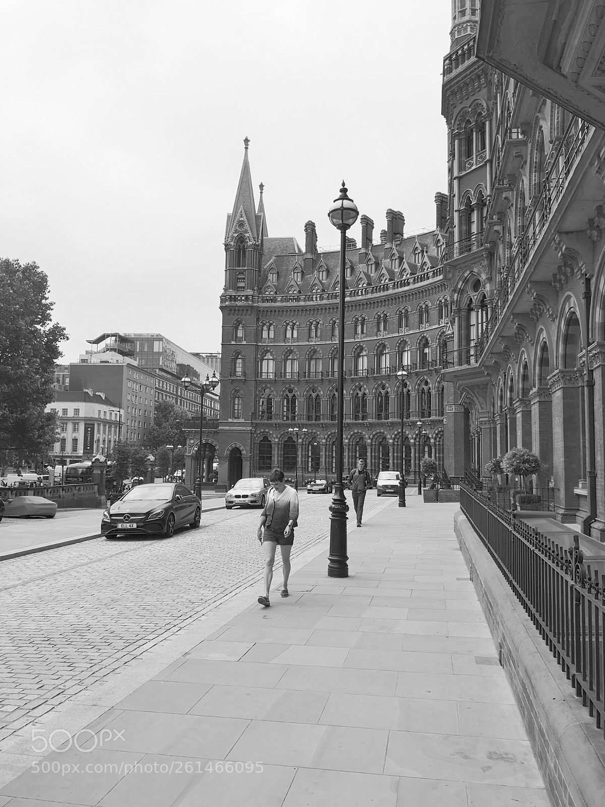 HUAWEI CLT-L09 sample photo. St pancras photography