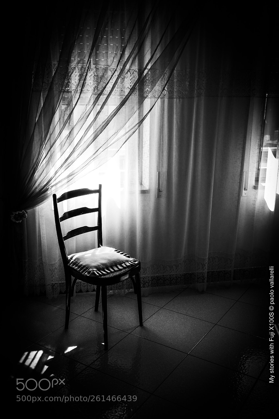 Fujifilm X100S sample photo. Empty chair photography