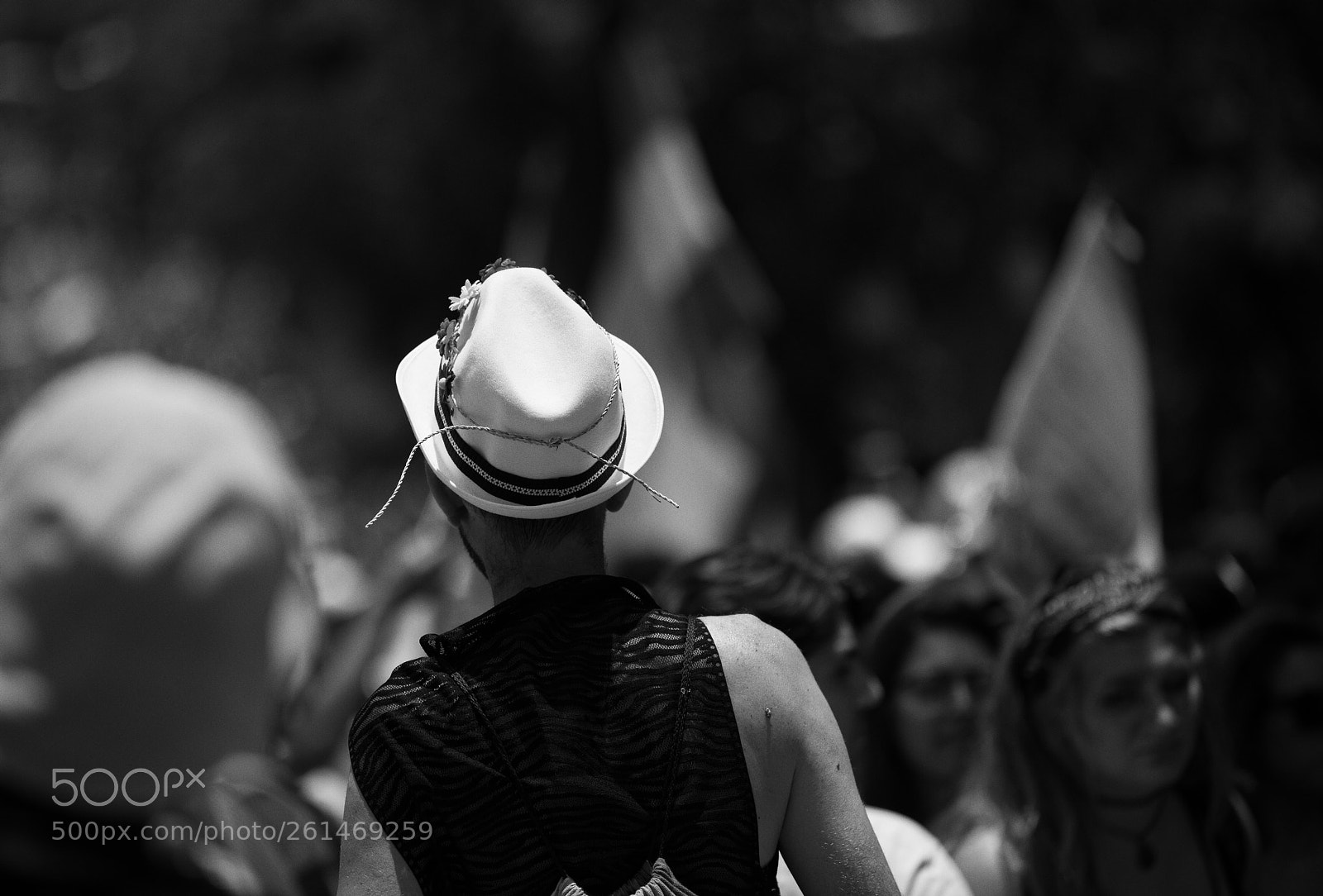 Nikon D850 sample photo. The white hat photography