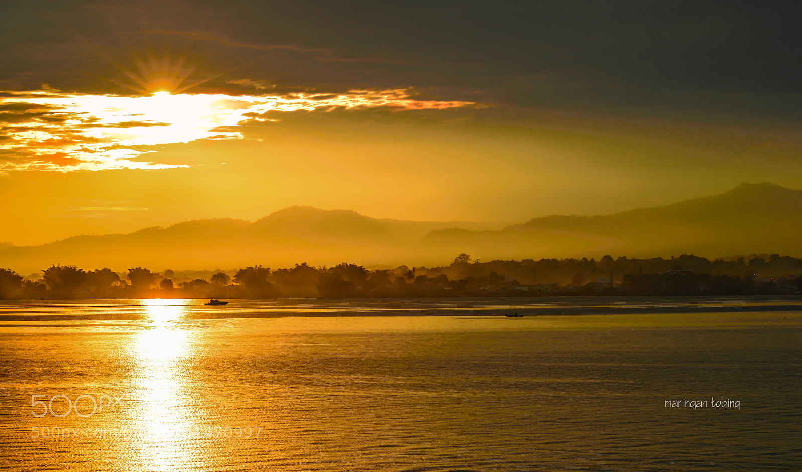Nikon D3300 sample photo. Morning's reflection (sunrise) photography