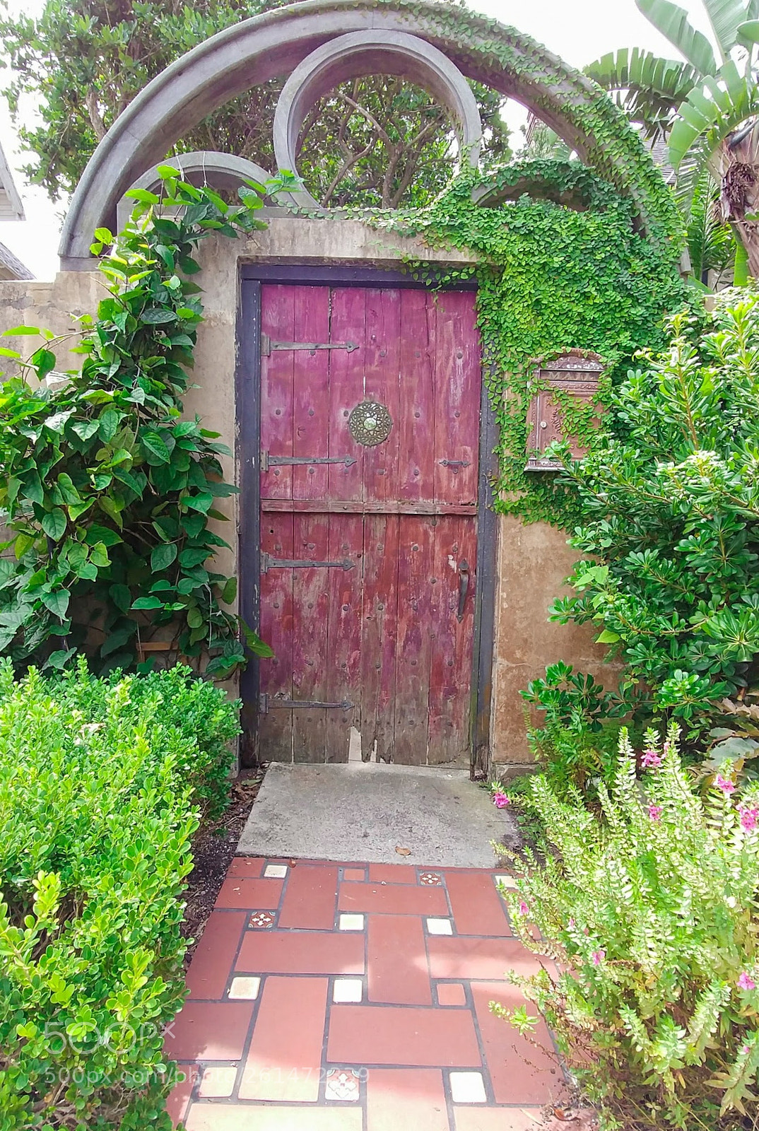 LG G6 sample photo. St. augustine door photography