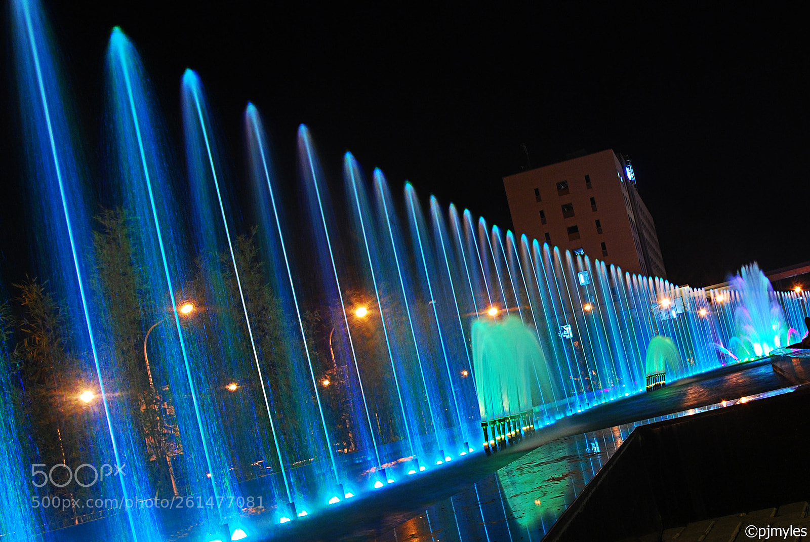 Nikon D80 sample photo. Fountain photography
